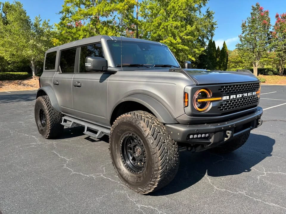 2023 Ford Bronco 6th Gen - Image 8 of 16