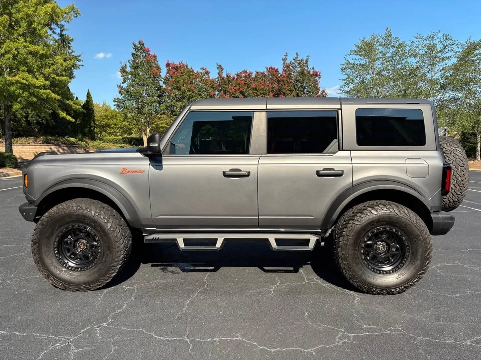 2023 Ford Bronco 6th Gen - Image 2 of 16