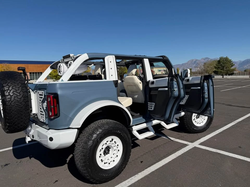 2023 Ford Bronco 6th Gen - Image 6 of 15
