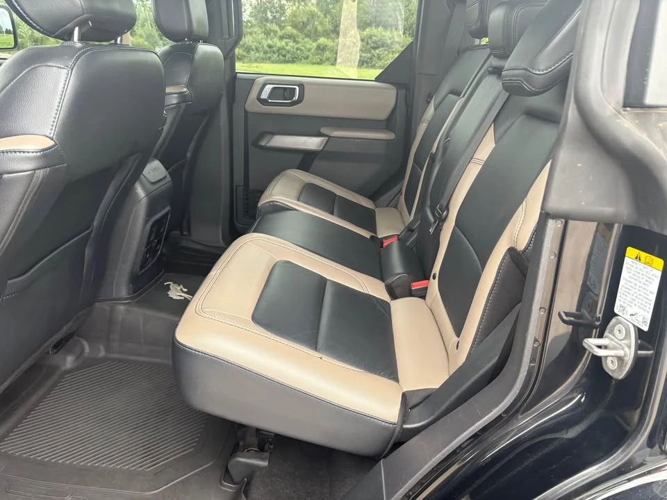 2023 Ford Bronco 6th Gen - Image 12 of 13