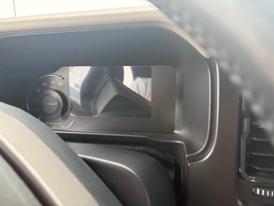 2023 Ford Bronco 6th Gen - Image 10 of 13