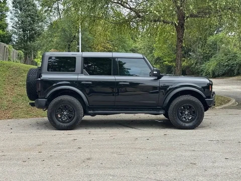 2023 Ford Bronco 6th Gen - Image 3 of 14