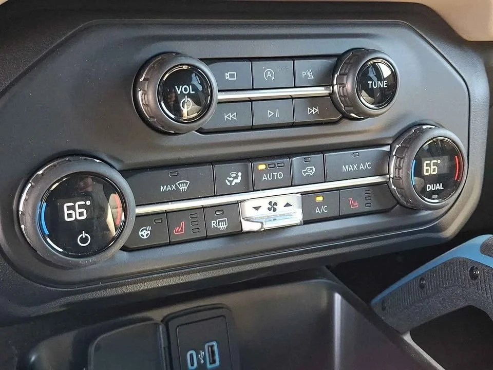 2023 Ford Bronco 6th Gen - Image 12 of 20