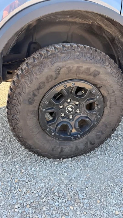2023 Ford Bronco 6th Gen - Image 6 of 15