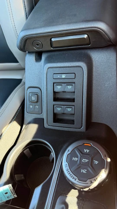 2023 Ford Bronco 6th Gen - Image 15 of 15