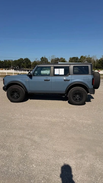 2023 Ford Bronco 6th Gen - Image 2 of 15