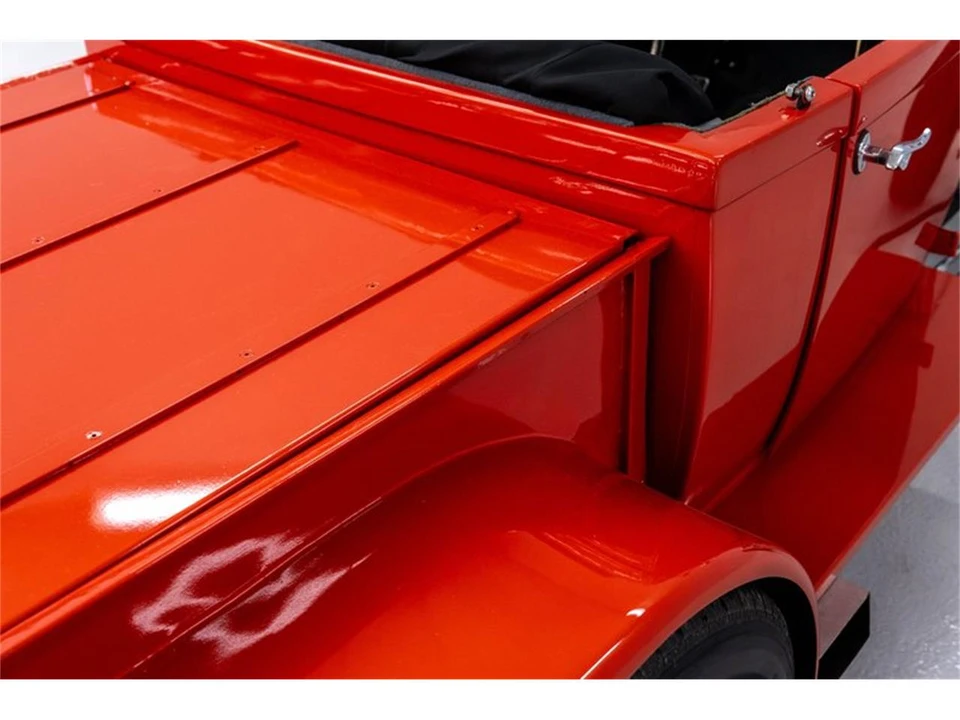 2023 Ford Customline - Image 25 of 31