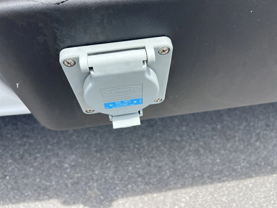 2023 Ford Super Duty 5th Gen - Image 15 of 29