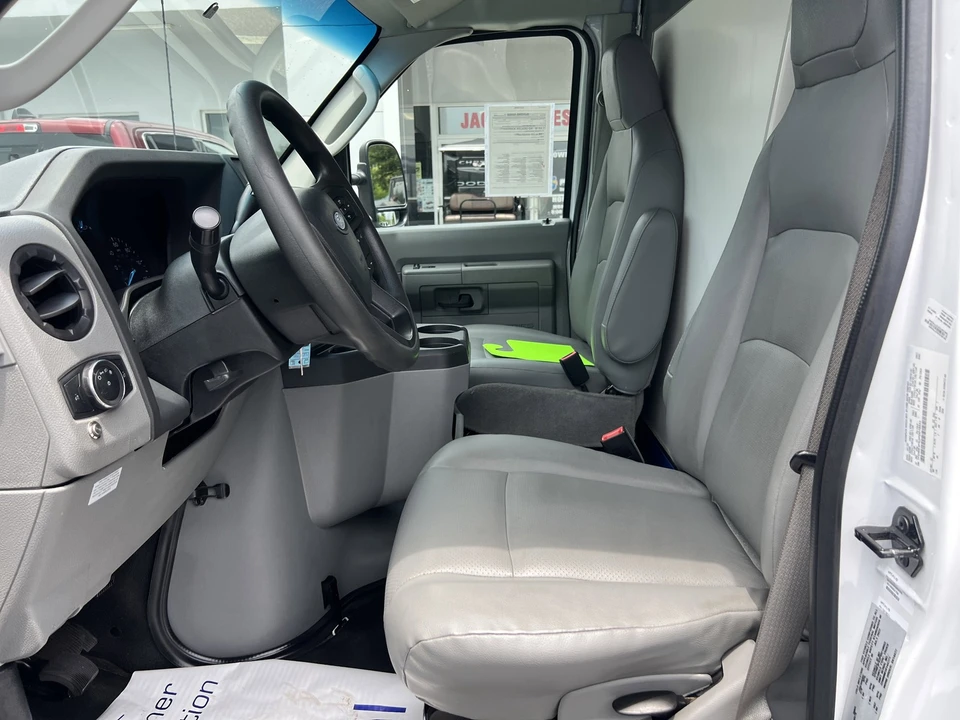2023 Ford Econoline Van - Image 16 of 27