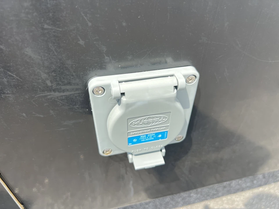 2023 Ford Super Duty 5th Gen - Image 11 of 28