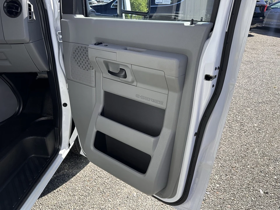 2023 Ford Super Duty 5th Gen - Image 9 of 24