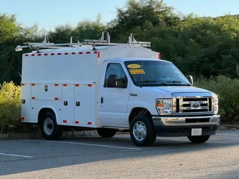 2023 Ford Econoline Van - Image 2 of 12