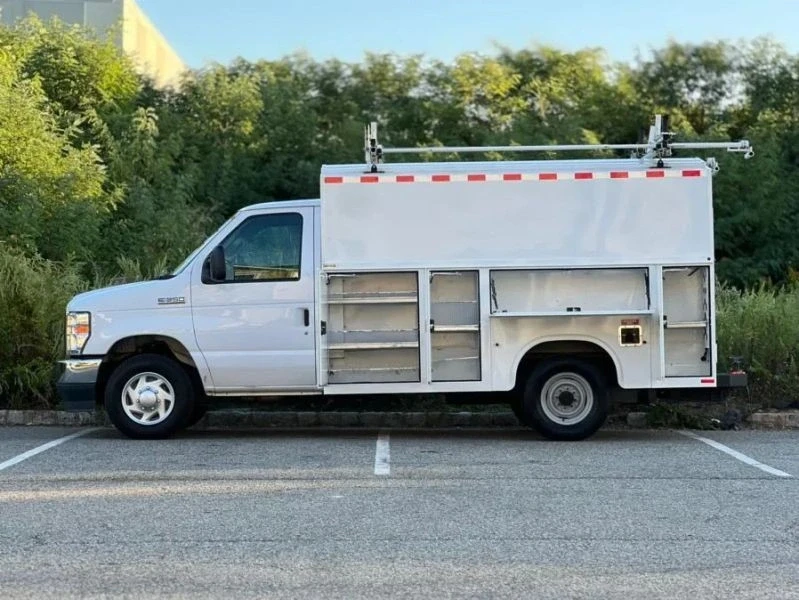 2023 Ford Econoline Van - Image 6 of 12