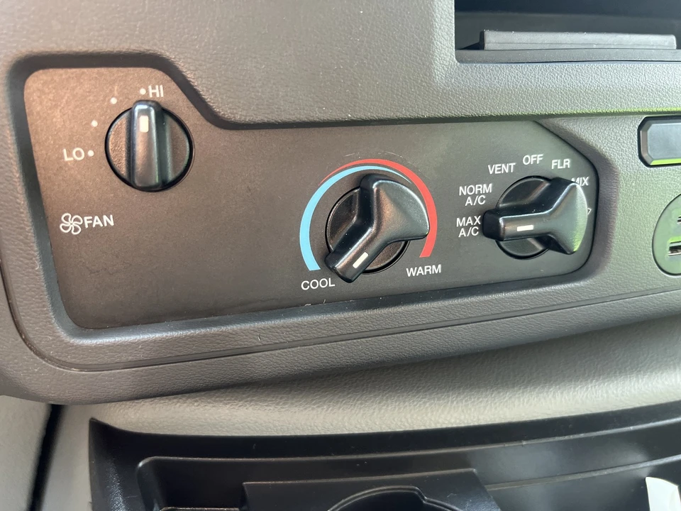 2023 Ford Super Duty 5th Gen - Image 19 of 27
