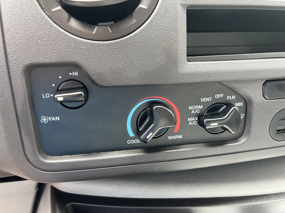 2023 Ford Super Duty 5th Gen - Image 21 of 31