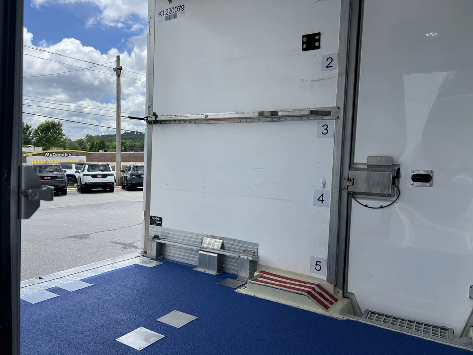 2023 Ford Super Duty 5th Gen - Image 10 of 31