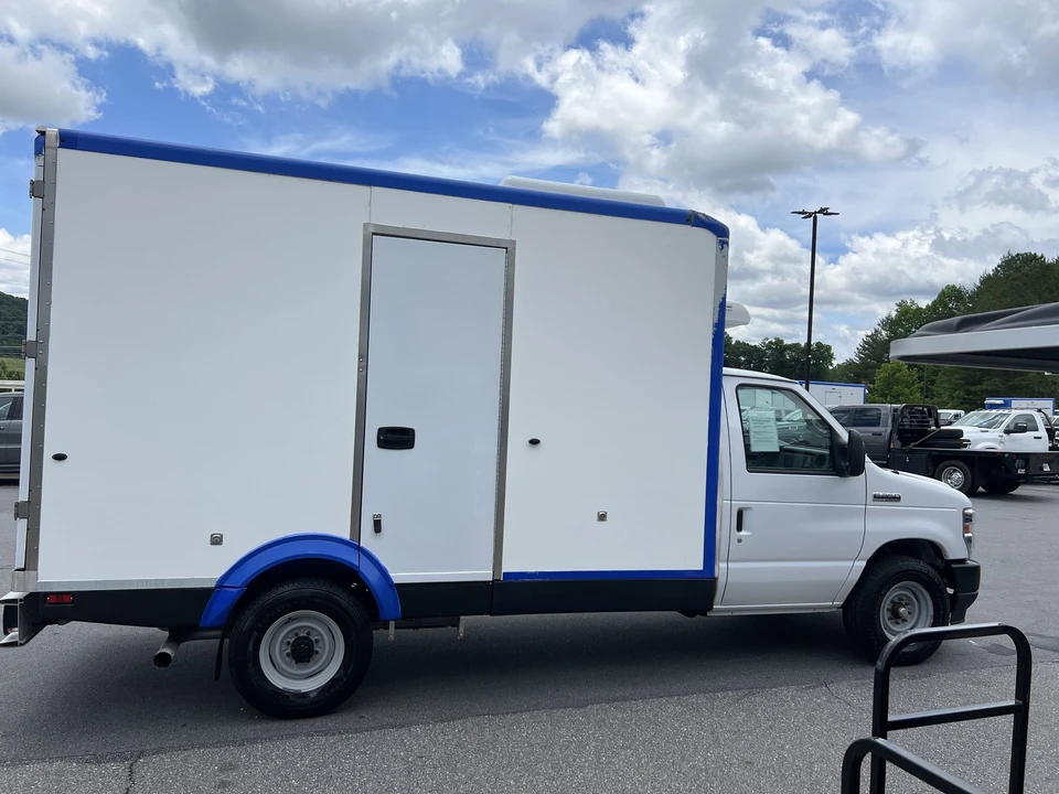 2023 Ford Super Duty 5th Gen - Image 4 of 31