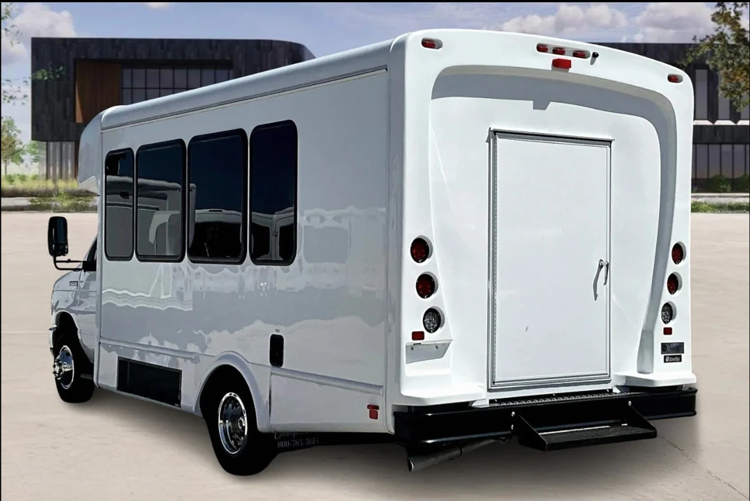 2023 Ford Super Duty 5th Gen - Image 4 of 12