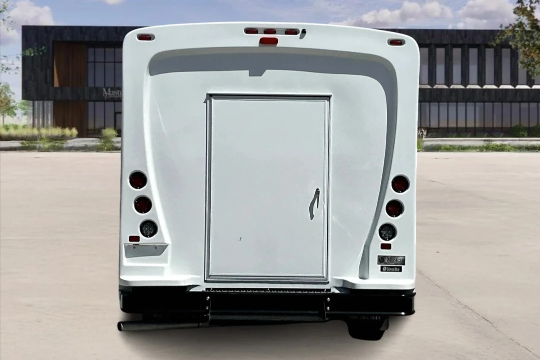 2023 Ford Super Duty 5th Gen - Image 5 of 12