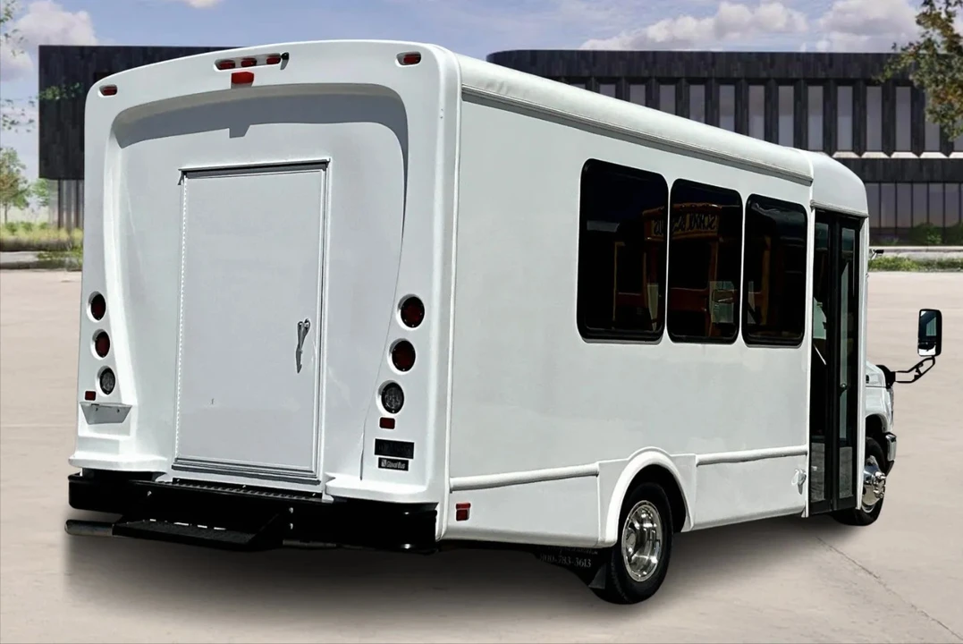 2023 Ford Super Duty 5th Gen - Image 6 of 12
