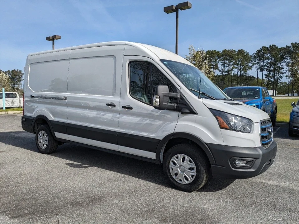 2023 Ford Transit - Image 2 of 21