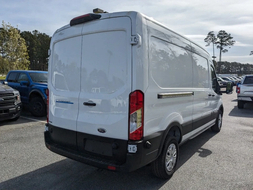 2023 Ford Transit - Image 4 of 21
