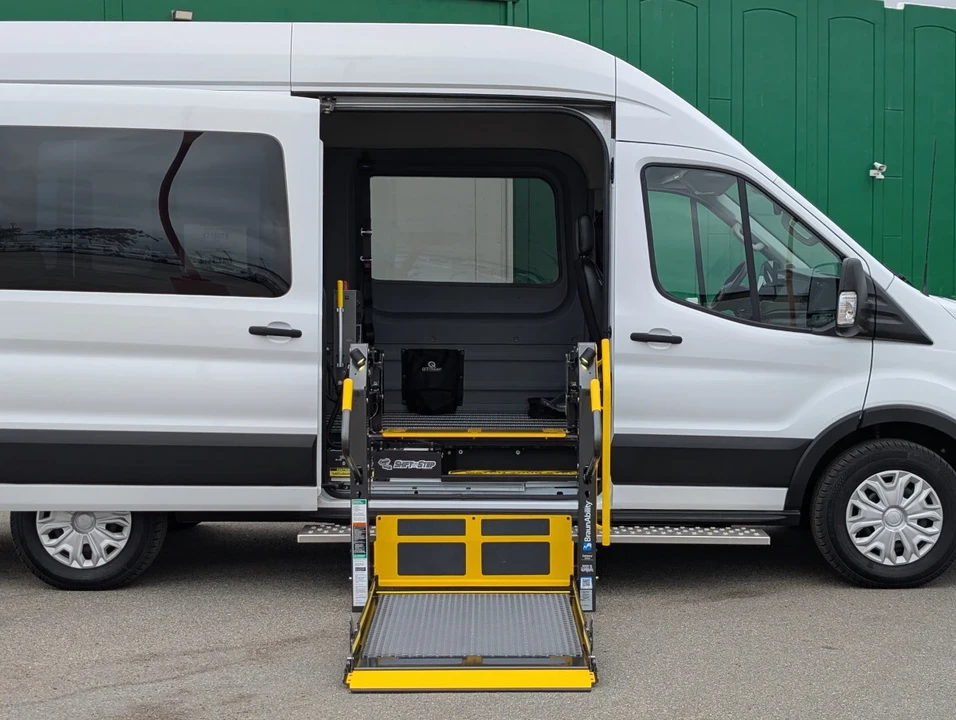 2023 Ford Transit - Image 3 of 12