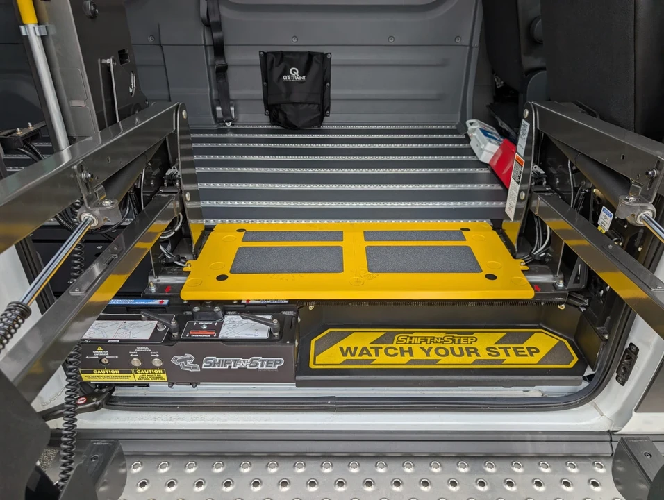 2023 Ford Transit - Image 5 of 12