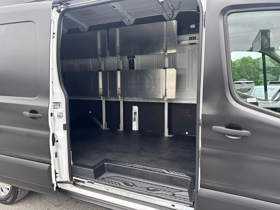 2023 Ford - Image 24 of 30
