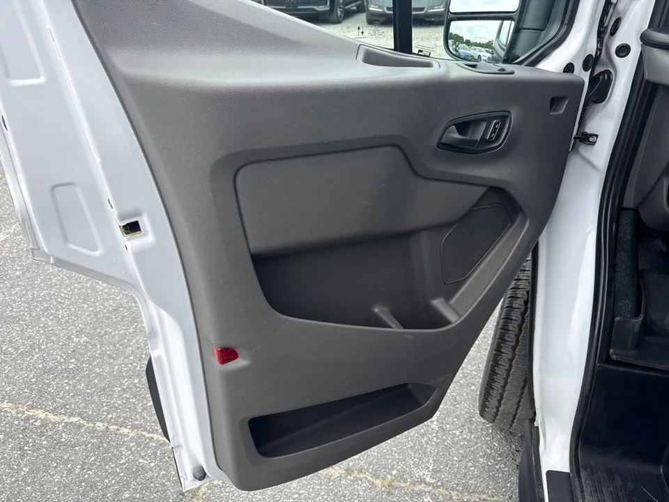 2023 Ford - Image 22 of 30