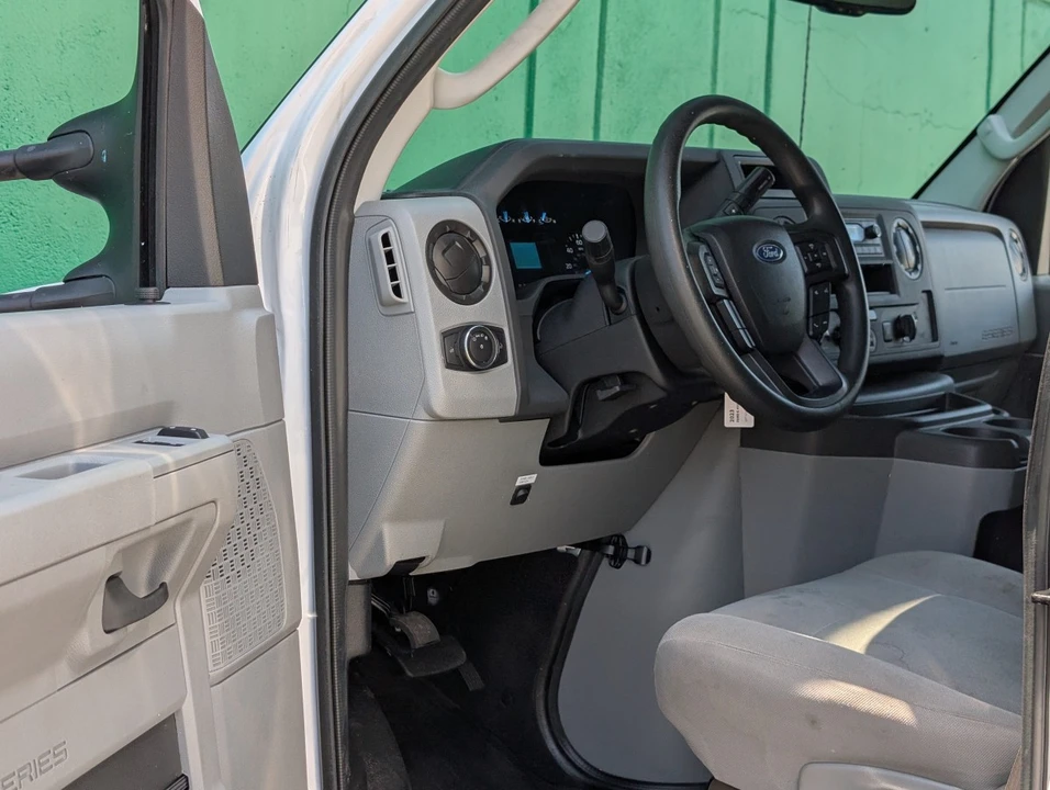 2023 Ford Econoline Van - Image 10 of 12