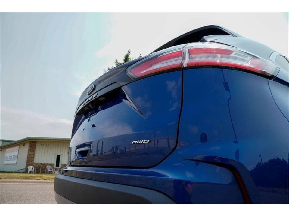 2023 Ford Edge - Image 28 of 31