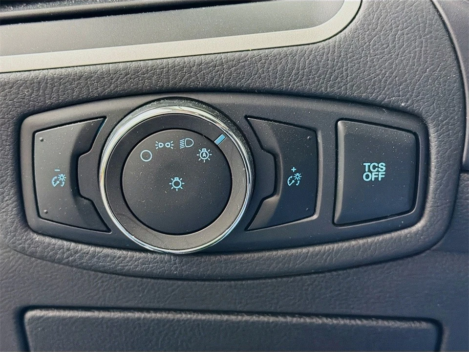 2023 Ford Edge - Image 11 of 12