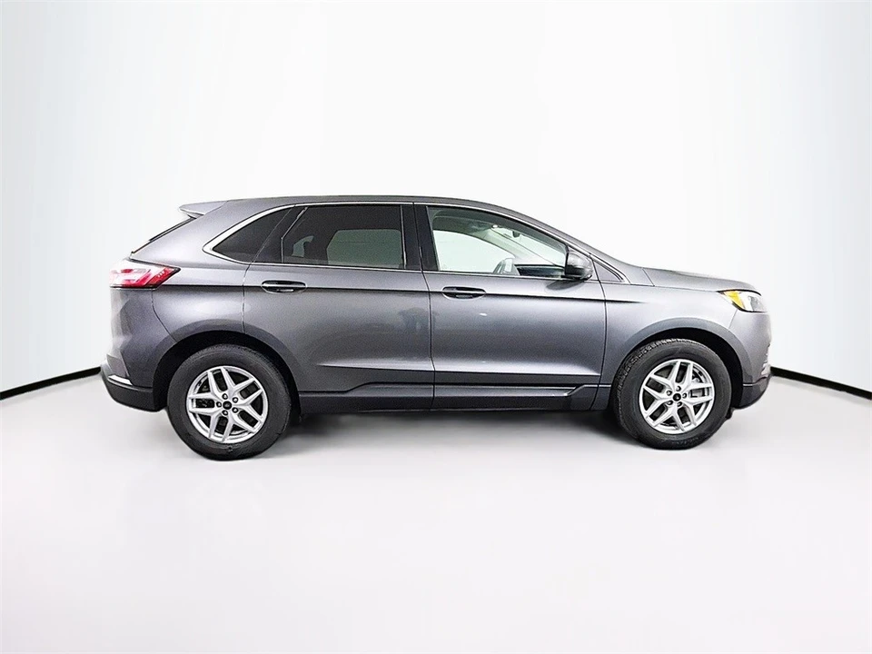 2023 Ford Edge - Image 8 of 12