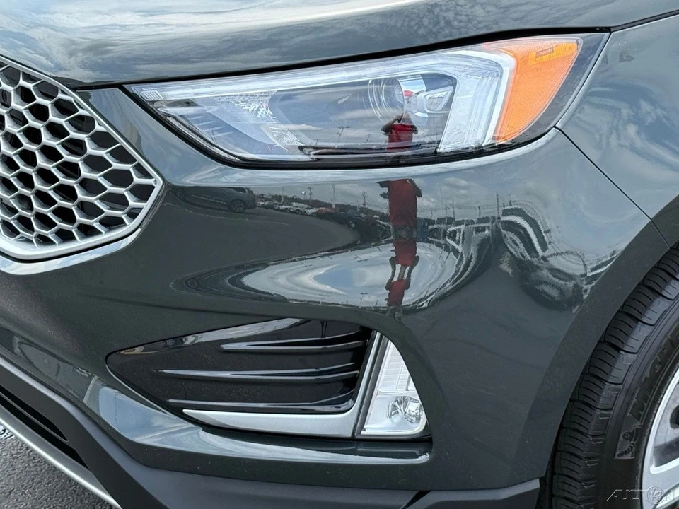 2023 Ford Edge - Image 9 of 12