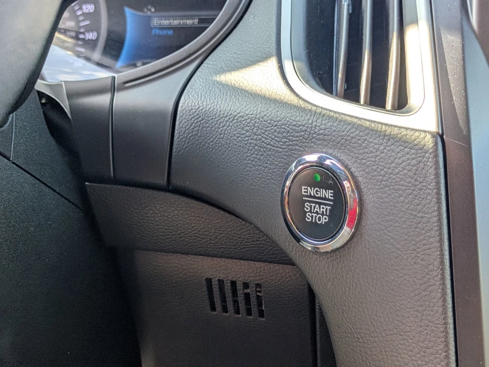 2023 Ford Edge - Image 23 of 31