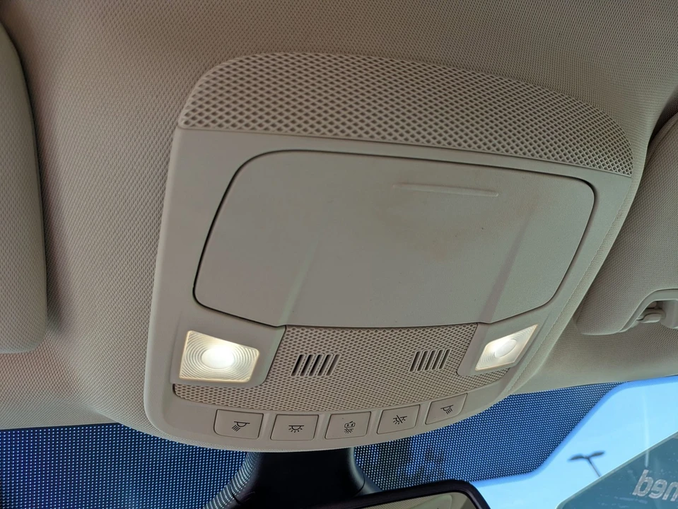 2023 Ford Edge - Image 25 of 31