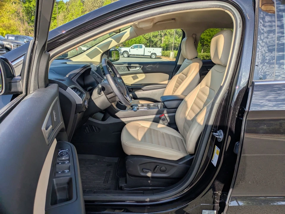 2023 Ford Edge - Image 12 of 31