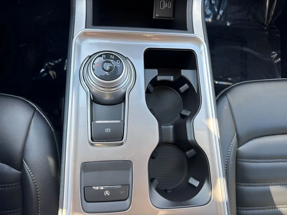 2023 Ford Edge - Image 18 of 21