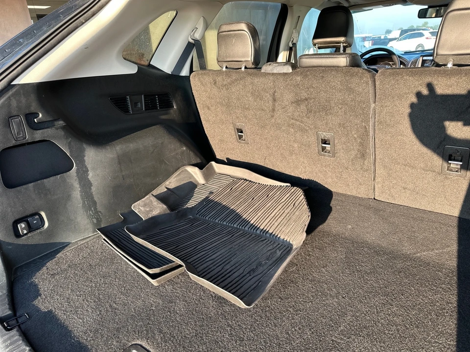 2023 Ford Edge - Image 17 of 21