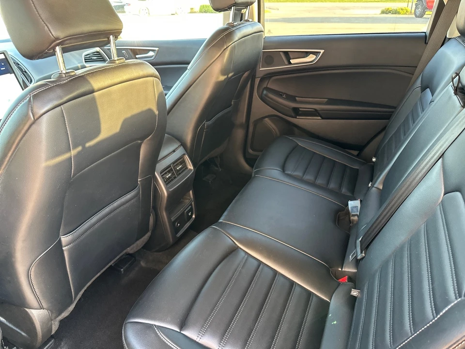 2023 Ford Edge - Image 19 of 21