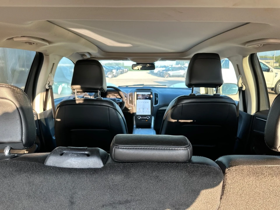 2023 Ford Edge - Image 18 of 21