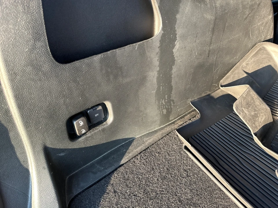 2023 Ford Edge - Image 16 of 21