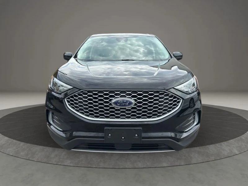 2023 Ford Edge - Image 2 of 12