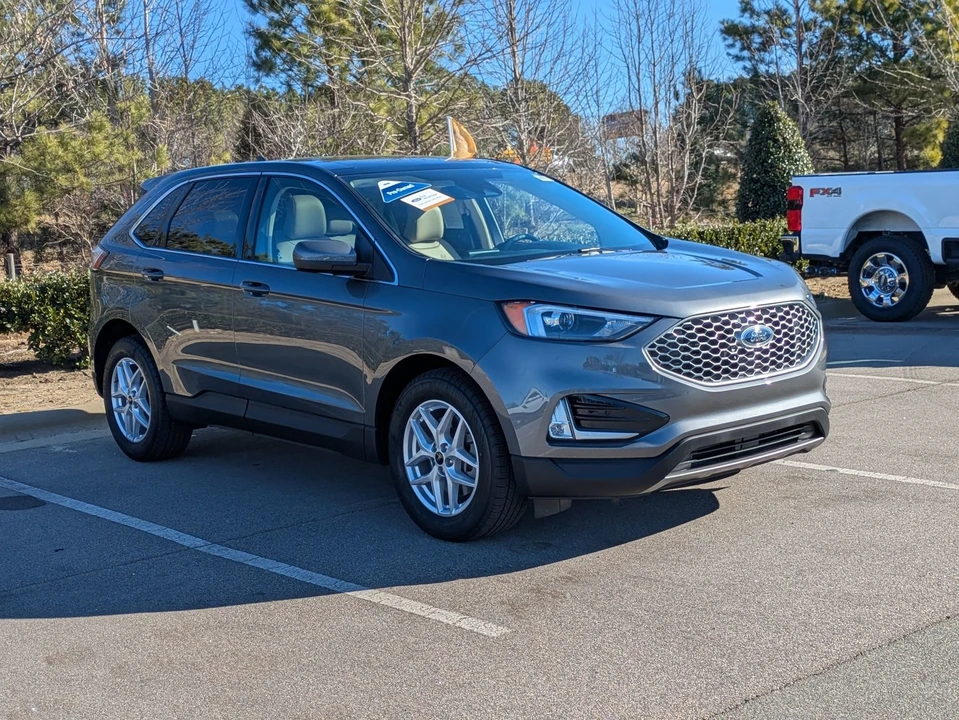 2023 Ford Edge - Image 2 of 12