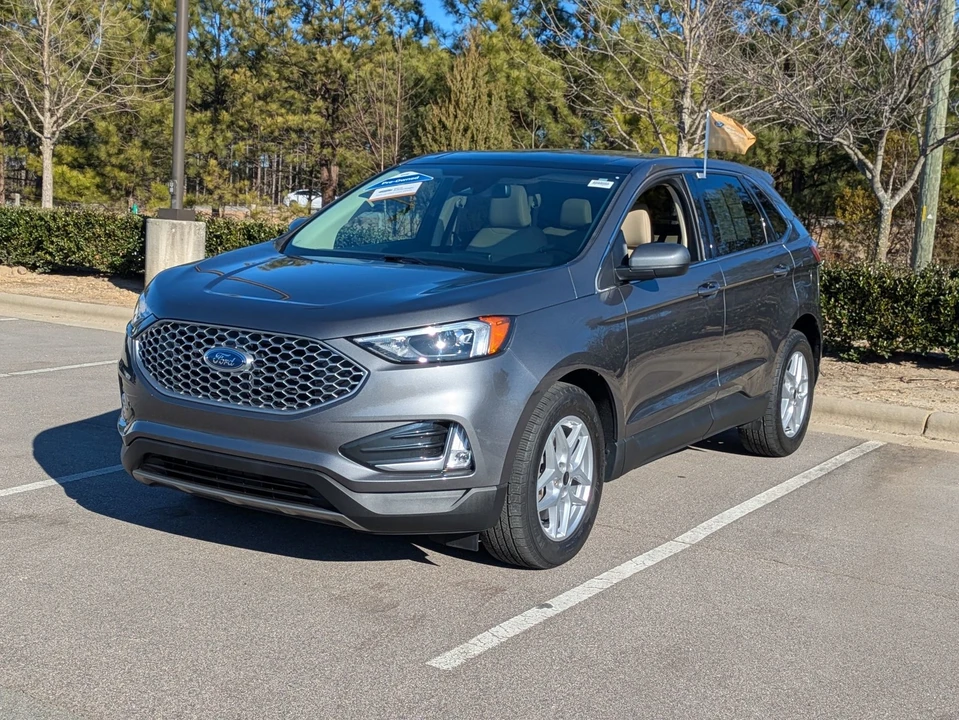 2023 Ford Edge - Image 8 of 12