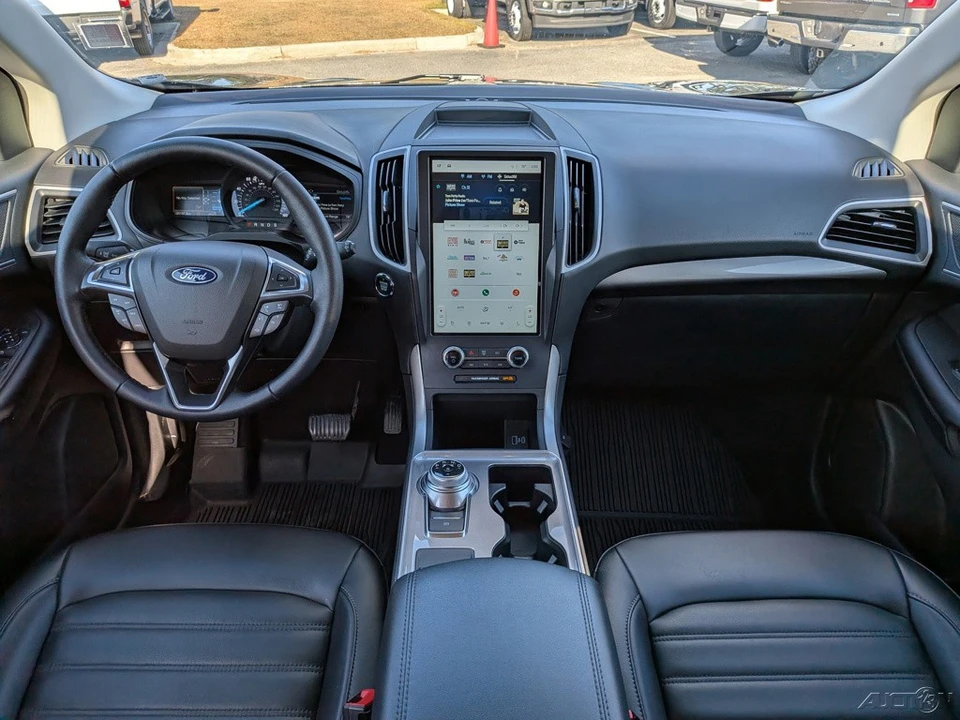 2023 Ford Edge - Image 18 of 21