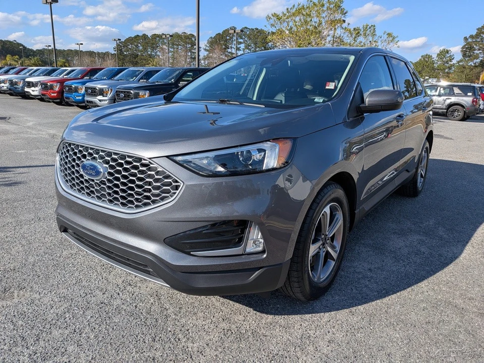2023 Ford Edge - Image 8 of 21