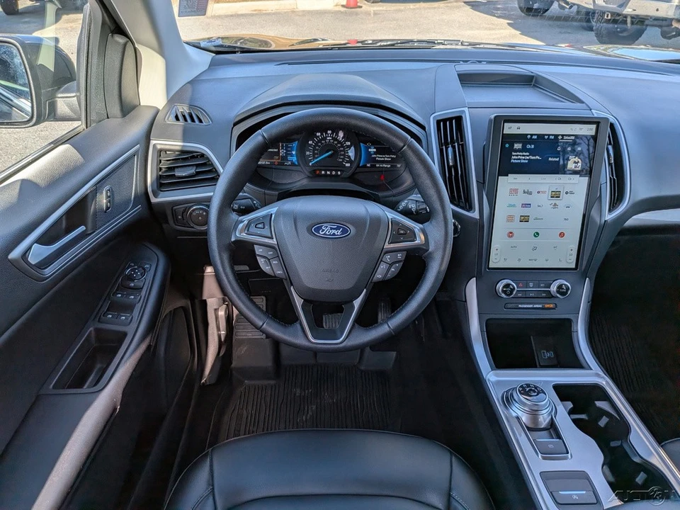 2023 Ford Edge - Image 19 of 21