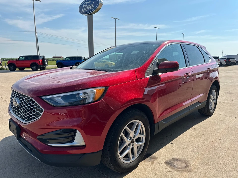 2023 Ford Edge - Image 5 of 12